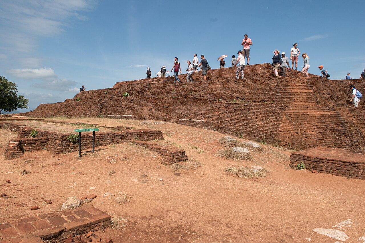 Sigiriya · destination photograph